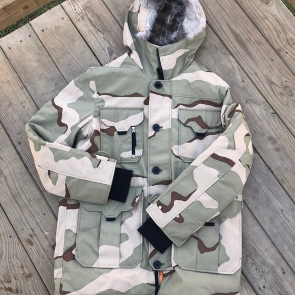 Lacoste Live camo insulated parka! Large! NWT! - Picture 5 of 8